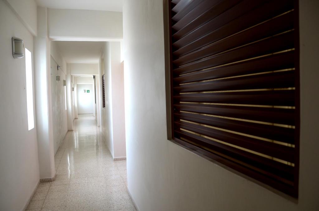 Hotel Delfines - A 2 Calles Del Acuario Veracruz Esterno foto