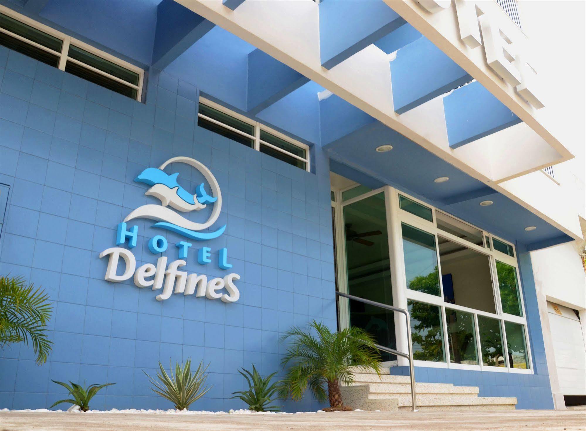 Hotel Delfines - A 2 Calles Del Acuario Veracruz Esterno foto